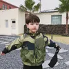 Ceketler Çocuk Giysileri için Boy Sonbahar İlkbahar 2023 Kapşonlu Kamuflaj Erkek Ceket Kore Kore Rüzgar Yem