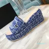 Tasarımcı Sandal Kama Sandalet Kadın Terlik Flip Flops Lüks Düz Kalın Dip Nakış Rahat Platform Sandalet Sıradan Yaz Ayakkabıları