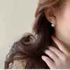 Boucles d'oreilles coréennes mignonnes en perles de fraises pour femmes et filles, fleur douce, fruits de pêche, clous d'oreilles de tempérament, bijoux à la mode 2023
