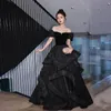 2023 Najnowsza księżniczka matka narzeczonej sukienki Sheer Jewel Neck Lace Applique Long Cap Sleeve Multilayer Błyszcząca Blingbling Black Party Formalne sukienki na bal maturalne