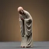 装飾的なオブジェクトの図形中国の禅僧kerの陶器彫像現代美術彫刻zishaリトルモンクホームリビングルームロフトフィギュア装飾彫像231115