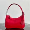 Tasarımcı Omuz Çantası Kadın Zincirleri Çanta Hest Paketi Lady Tote Çapraz Vücut Eşek Naylon Crossbody Çanta Avrupa ve Amerikan Moda Zincirleri Under Equilt Bags