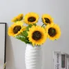 Dekoracyjne kwiaty Wysoka symulacja 7-główna słonecznikowy stół kuchenny dekoracje letnie dekoracje