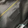 Bolso de mano de piel de cordero para hombre, bolsa de viaje impermeable, cuero genuino, poliéster, unisex, con cremallera, letra, cuero suave sólido, sin costuras, documento, bolso simple y versátil