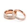 Gold Plating Wedding Casal Rings For Men Women CZ Diamond Ring 316L Jóias de noivado de aço inoxidável por atacado