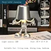 装飾的なオブジェクトの置物Xiaojinren Touch Desk Lamp Study Room Bedside Italian Ins Lesin USB充電231115