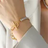 Halsbandörhängen Set European och American OT Live Clasp Chain Sparkling Zircon Design Armband Titanium Steel Plated 18k Gold Jewelry