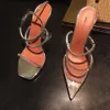 Amina Muaddi Gilda Chinelos transparentes embelezados com cristais PVC mules chinelos de verão Slip On bico fino salto alto couro prateado Sandálias de designers de luxo sapatos de festa salto alto