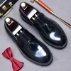 Scarpe eleganti 2024 per uomo Silp-on uomo fatto a mano pelle bovina slip-on ufficio vera pelle business primavera / autunno Oxford formale grandi taglie