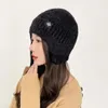Berretti da donna colori caramelle paraorecchie cappello invernale moda pelliccia sintetica lavorata a maglia stile Kpop cappelli a cuffia morbidi berretto streetwear femminile