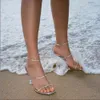 Amina Muaddi Gilda Chinelos transparentes embelezados com cristais PVC mules chinelos de verão Slip On bico fino salto alto couro prateado Sandálias de designers de luxo sapatos de festa salto alto