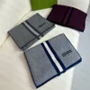 Sciarpa da uomo Sciarpe firmate Moda Scialle di lana caldo Lettera Design reversibile per donna Inverno Cashmere 2 colori Alta qualità