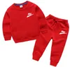 Dzieciowe odzież marek marki 2024 Autumn Sport Suit moda chłopcy dziewczęta bluzy z kapturem z spodniami strój garnitur dla dzieci dres do dla dzieci