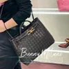 Borsa di lusso da donna Borsa a mano Botega in pelle di pecora Andiamo 23 Nuova borsa in tessuto Andiamo medio color cioccolato intenso YUSU4