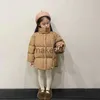 Down Coat Korean 2023 Vinter Barn Girl Parka Bomull Padded Stand Collar Kid Girl Snowwear Coat Warm Soft Quilting Kid Girl Down Jacket J231115