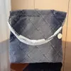 22 Bolsa Denim Denim Bolso de diseñador Gran bolso de compras de hombro Tote Viaje Diseñador Mujer Sling Body Bag Bolso más caro con cadena de plata Gabrielle acolchado