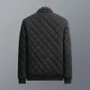 Herrarna ner parkas 2023 varumärke smal fit kappa hösten vinter bomber jacka män diamantmönster fleece fodrade casual modekläder 231114