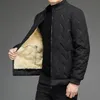 Winter Puffer Jassen Mannen Mode Kleding Streetwear Dikker Jassen Effen Katoen Gewatteerde Bomberjack Mannelijke Uitloper Overjas 4XL