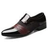 Chaussures habillées Slip sur hommes Oxfords Fashion Business 2024 Costumes en cuir classiques pour hommes