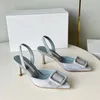 Die besten Marken-Slingbacks. 7,5 cm hohe Damen-Sandalen aus mattiertem Leder mit lässiger Schnallenverzierung. Luxuriöse Designer-Schuhe. Klassischer spitzer Partykleid-Schuh aus Leder