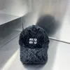 Kvinnors hatt baseballhattar för män vinter ull hatt broderad baseball cap kvinnlig casquette hundra ta solskydd solhatt retro klassisk casquette