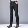 Jeans da uomo stile classico da uomo di marca business casual slim denim pantaloni di lusso maschio blu nero pantaloni taglia 38 40 231113