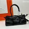 Borsa tote di lusso 23 Borsa a tracolla da donna autunno/inverno firmata in pelle cerata a olio Borsa a tracolla da donna all-in-one nera taglia 32CM