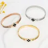 Luxury 4/Four Leaf Clover Designer Bracelet for Womens Brand Stainless Steel Cuff Bangle Classic Design Party Jewelry Exquisite Design Fashion Jewelry