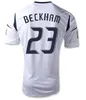 BECKHAM Retro Soccer Jerseys 96 98 02 04 Chemises de football classiques Englands Hommes Enfants 1998 2002 Vintage Football 05 06 07 Kit de chemise rétro à manches longues de Madrid 77 21