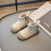 Bottes 2024 bébé garçons bottes d'hiver filles bottes de neige chaud en peluche enfants chaussures en coton antidérapant enfants chaussures décontractées bébé chaussures 231115