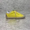 Marque de luxe de créateurs Golden chaussures de sport décontractées pour hommes et femmes 35-46 plus de couleurs pentagramme jaune