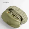 Bolso colgante italiano Jodie Botteg, bandolera con cadena tejida, pequeño, liso, de cuero versátil de alta calidad, novedad de 2023