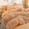 Ensembles de literie Luxe 4 pièces Super Shaggy doux corail polaire chaud confortable ensemble de literie vison velours housse de couette ensemble de housse de couette couvre-lit couverture 231116