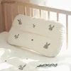 Almofadas Estilo Coreano Crianças Travesseiro Algodão Acolchoado Urso Bordado Respirável Suor Absorvente Esponja Net Infantil Bebê Dormindo CushionL231116