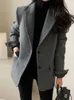 Wełniane mieszanki damskiej wełniane kurtki grube i ciepłe koreańskie mody ciężkie kurtki Wysokiej klasy wszechstronne i zimowe czarne tweed garnitur damski płaszcz 231116