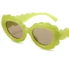 Solglasögon Kvinnor Personlighet Oval Sun Glasses Solflower Anti-UV Specles Simpleity Gereglasses Candy Color Ornamental