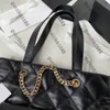 12A Mirror Quality Designers 23 Bag Tote Womens Stor 33 cm shoppingväskor Luxurys Handbags Calfskin Quilted Black Purse Fashion Shoulder Chip Bag Hobo Clutch