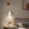 Lampa ścienna japońska minimalistyczna nordycka kremowa sypialnia sypialnia nocna tokonka kreatywna salon dekoracja drewna
