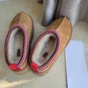 أحذية النعال المصممة أحذية سميكة وحيد النعال tazz slippers slippers الأحذية تسمان منصة الخردل شتاء النعال الأحذية المسطحة أسفل الغرفة المتوسطة الأحذية المنزل