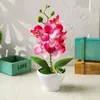 Kwiaty dekoracyjne 1PC sztuczny fałszywy motyl Plant Orchid Plant Bonsai Symulacja Kwiat z garnkiem do domowego pulpitu Dekoracja ślubna ogrodu