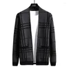 Herrjackor 2023 Autumn Striped Cardigan tröja brittisk stil Fashion Casual Slim Fit Trend All-Match Sticked Jacket