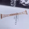 Zespoły oglądać czterolistny metalowy łańcuch biżuterii Bransoletka Bransoletka Diamond Pasp Paski Paski Paski Watchband For Watch Series 3 4 5 6 7 8 Iwatch 240308