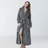 Vêtements de nuit pour femmes Femmes Soft H Peignoir Fluffy Mignon Long Manteau Chemise de nuit Chemise de nuit Femmes Robes avec poches