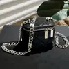 Klassiska emaljkedjor Luxur Designer CC Makeup Box Crossbody Bag French Fashion Women Vanity Case Shoulder äkta läder Lady Handväskor Kvällsväska Pink