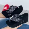 2023 Fashion Sandals Flat Slippers With Summer Outdoor Floor Slide Wedge Sandals Lady Letters Cowboy Classic Women Beach Shoes 36-43