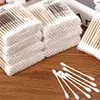 Bomullspinne 100 datorer Double Head Cotton Swab Kvinnor Makeup Bomull Knoppar Tips för medicinska träpinnar Näsöron Rengöring av hälsovårdsverktygL231116