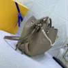 Tasarımcı Kadın Tote Çanta Lüks Bella Çantalar Uçuş Modu Omuz Çantaları Deri Derili Çiçekler Mektup Crossbody Ladies