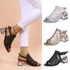 Sandales femmes strass 2023 été creux dentelle mode poisson bouche chaussures bijoux décoratif mi talon