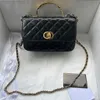 Luxurys Crossbody Tasarımcılar Kadın Çanta Çantaları Yüksek Kaliteli Festival Hediyeleri Bag Moda Tasarımcı Messenger Lady Bag Gold Gümüş Noel Hediyesi Şık Kadın