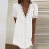 Robes décontractées Femmes Dot Dentelle Robe Été Col V Manches courtes Mini Couleur Solide Mousseline de soie Blanc Femme Vêtements